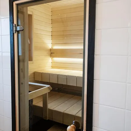 公寓 Tilava Kaksio Tammelassa 坦佩雷